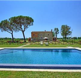 3 Bedroom Villa with Pool and Mountainous Views in Tuscany, Sleeps 6
